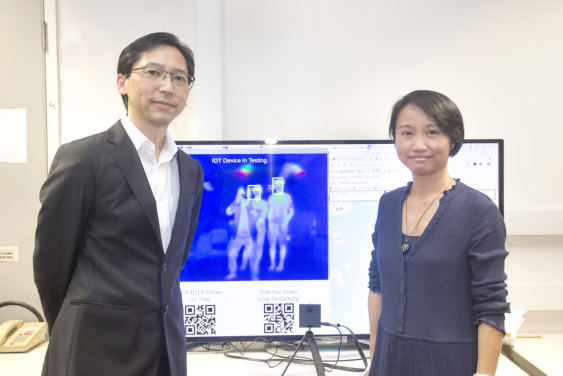 (From left) Dr. Kenneth K.Y. Wong and Dr. Loretta Y.K. Choi from the Department of Computer Science of the University of Hong Kong
 